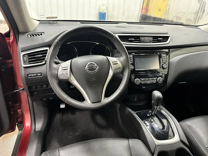2015 Nissan Rogue - Image 8 of 12