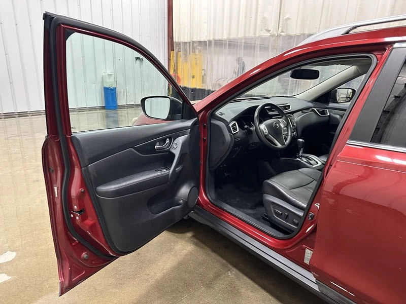 2015 Nissan Rogue - Image 7 of 21