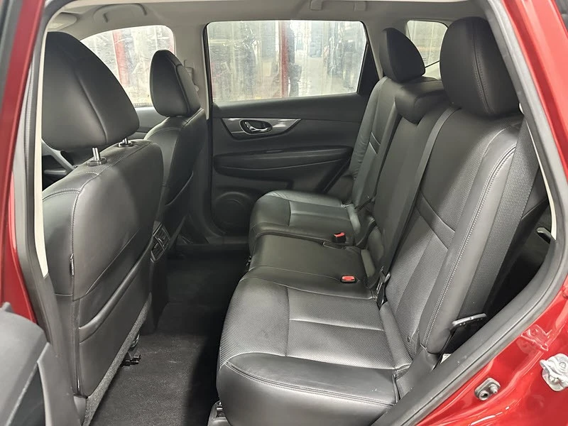 2015 Nissan Rogue - Image 12 of 21