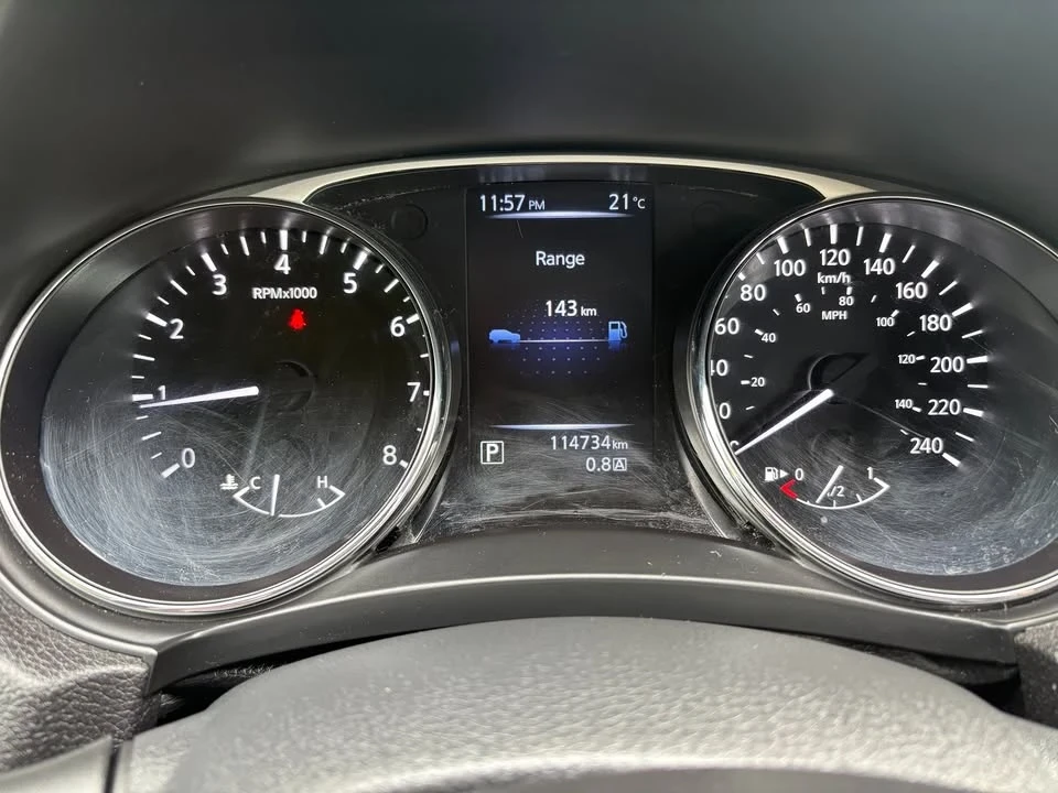 2015 Nissan Rogue - Image 13 of 17