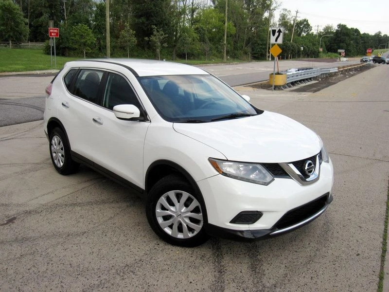 2015 Nissan Rogue - Image 2 of 12