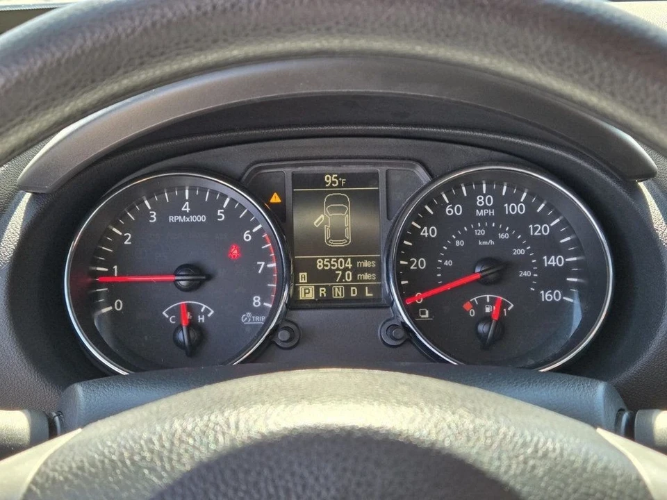 2015 Nissan Rogue - Image 17 of 21