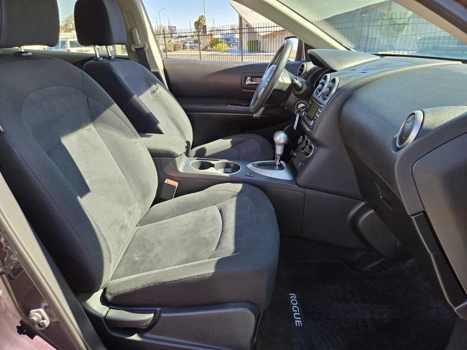 2015 Nissan Rogue - Image 13 of 21