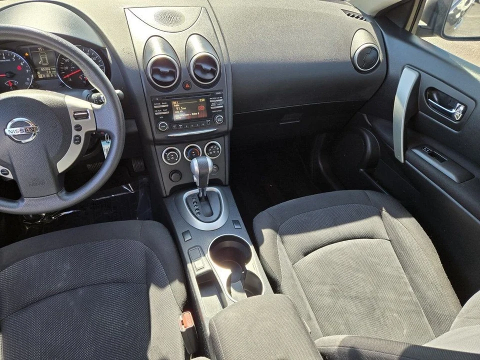 2015 Nissan Rogue - Image 10 of 21