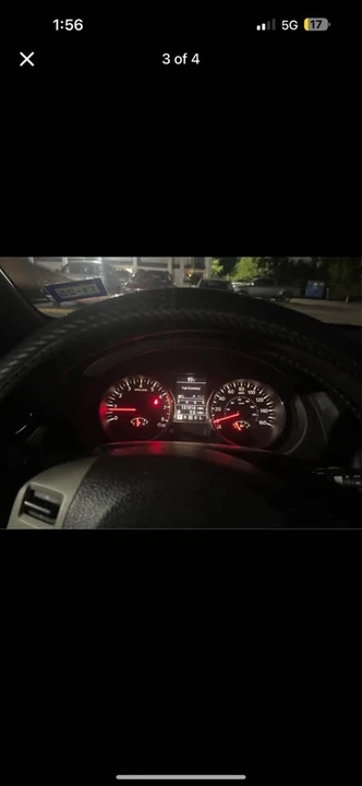 2015 Nissan Rogue - Image 3 of 4