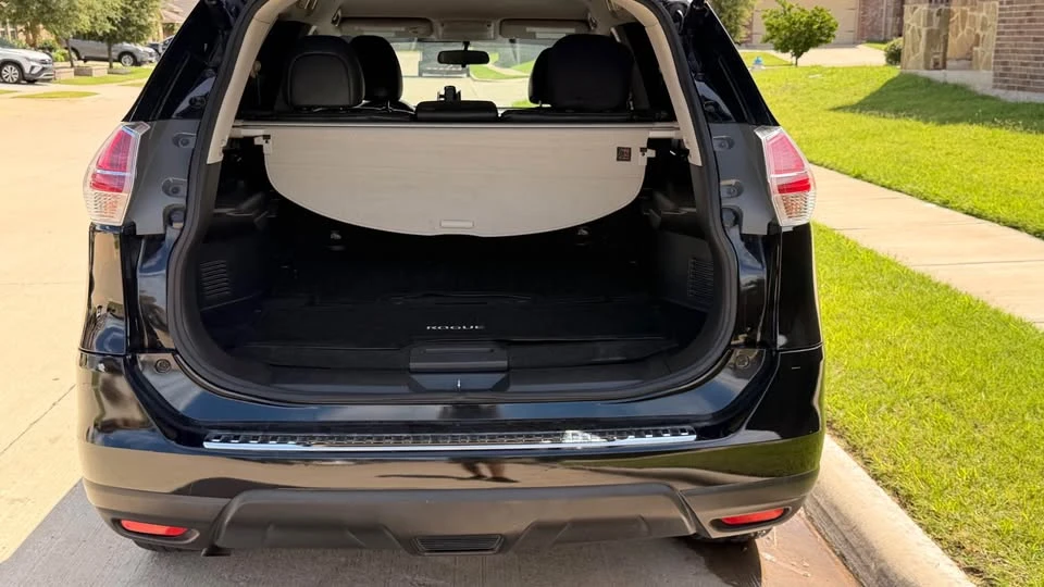 2015 Nissan Rogue - Image 4 of 15