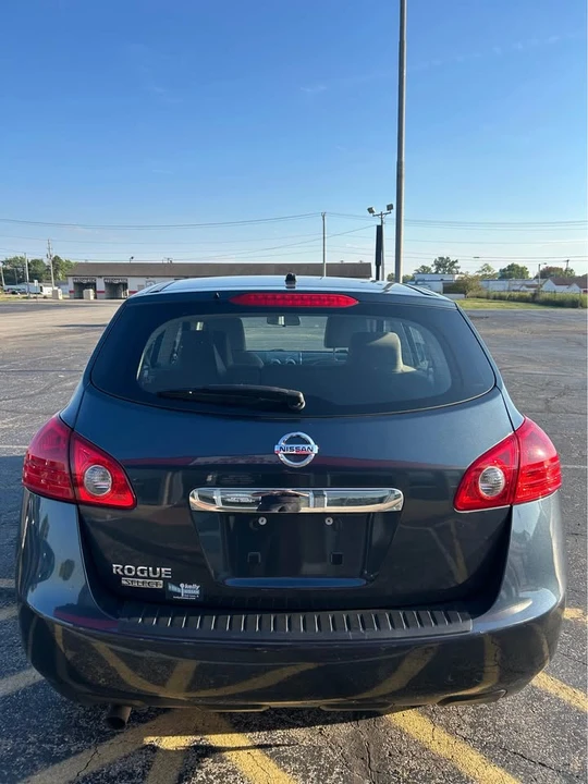 2015 Nissan Rogue - Image 2 of 12