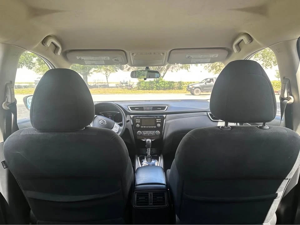 2015 Nissan Rogue - Image 10 of 10