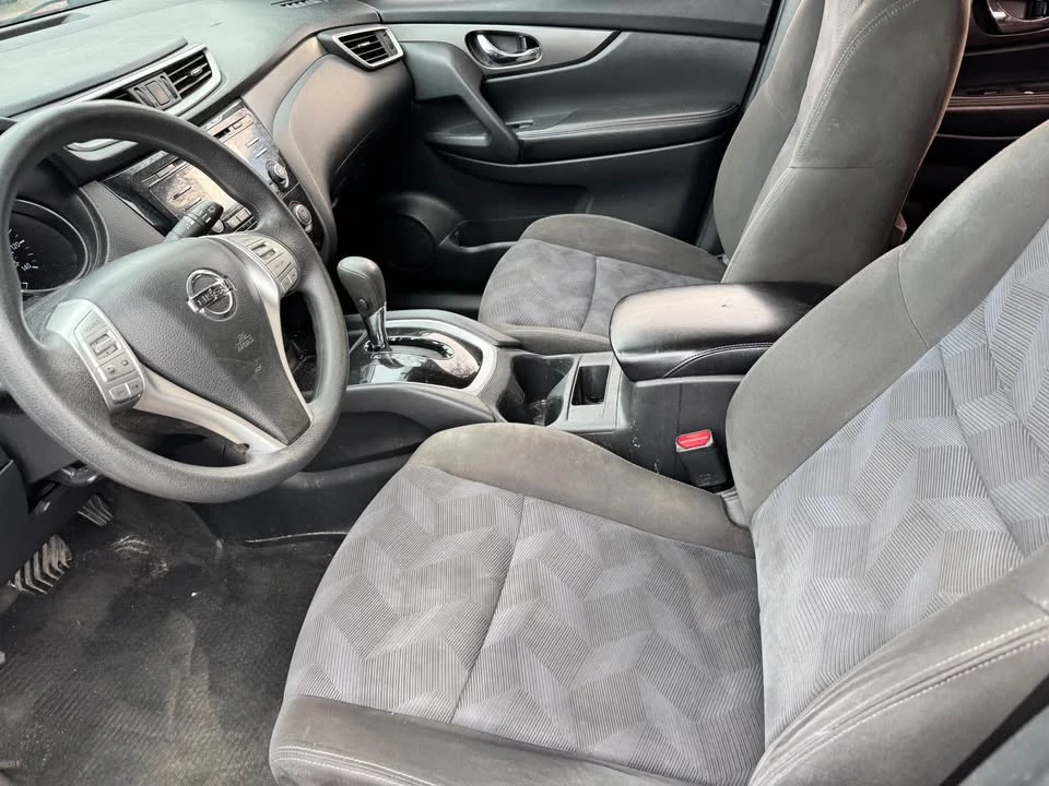 2015 Nissan Rogue - Image 7 of 7