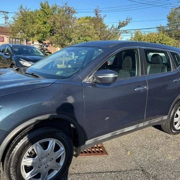 2015 Nissan Rogue - Image 2 of 12