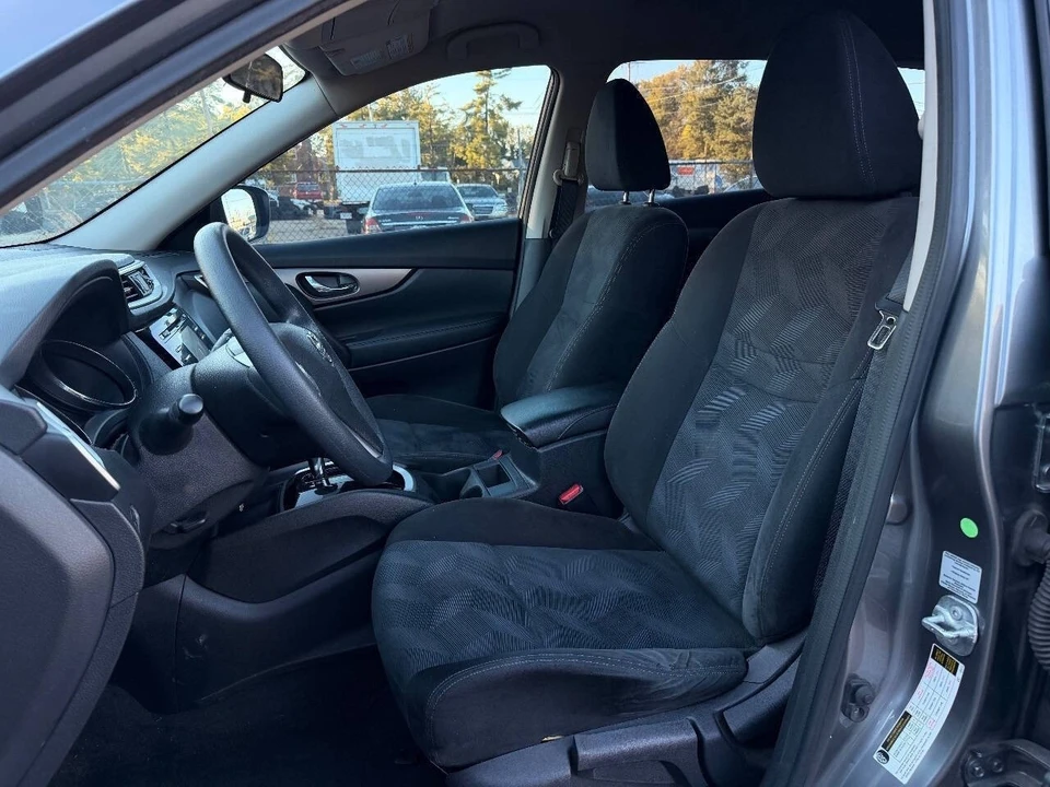 2015 Nissan Rogue - Image 17 of 21