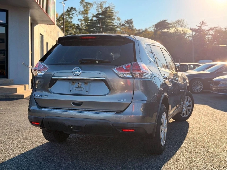 2015 Nissan Rogue - Image 15 of 21
