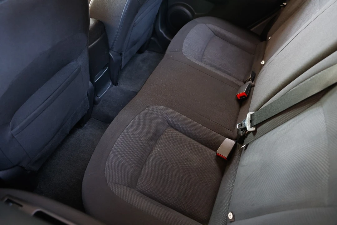 2015 Nissan Rogue - Image 10 of 12