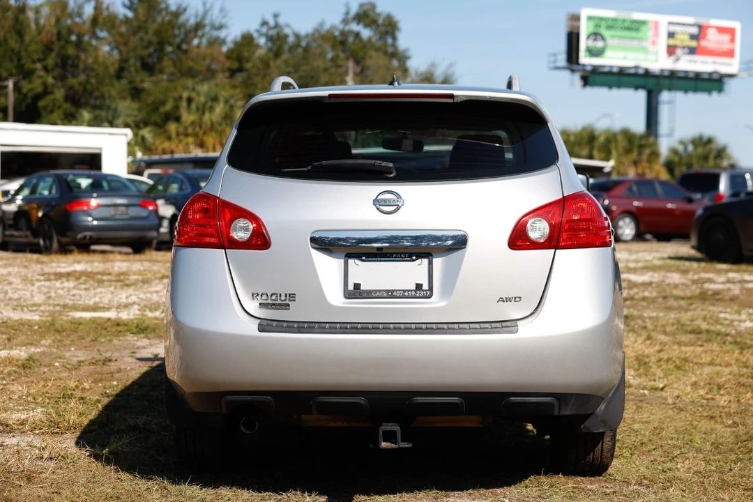 2015 Nissan Rogue - Image 7 of 12