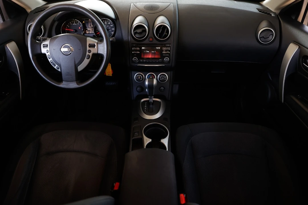 2015 Nissan Rogue - Image 2 of 12