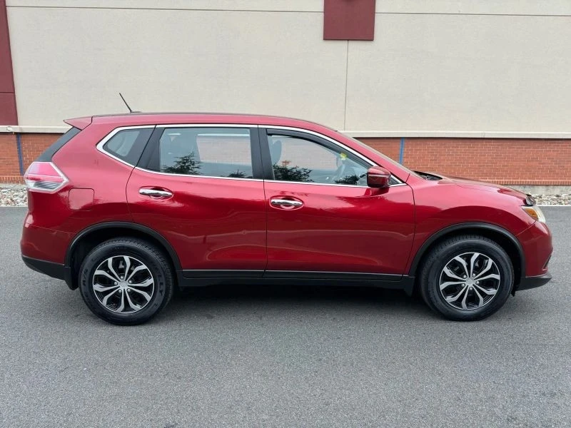 2015 Nissan Rogue - Image 6 of 12