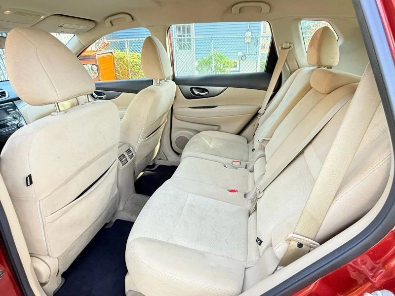 2015 Nissan Rogue - Image 9 of 12