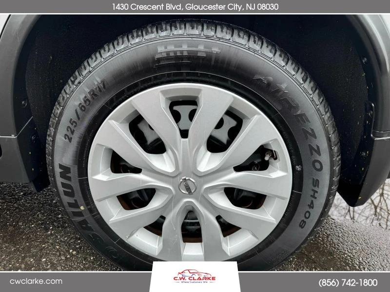 2015 Nissan Rogue - Image 10 of 12