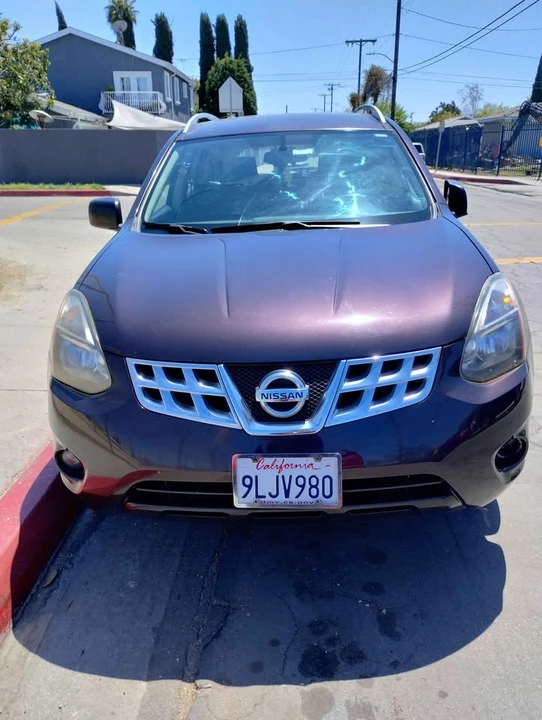 2015 Nissan Rogue - Image 4 of 18