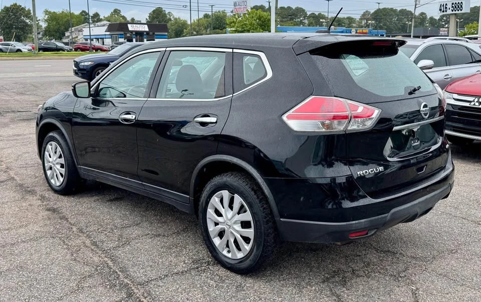 2015 Nissan Rogue - Image 4 of 19