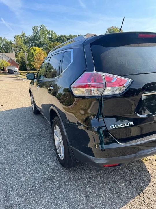 2015 Nissan Rogue - Image 4 of 13