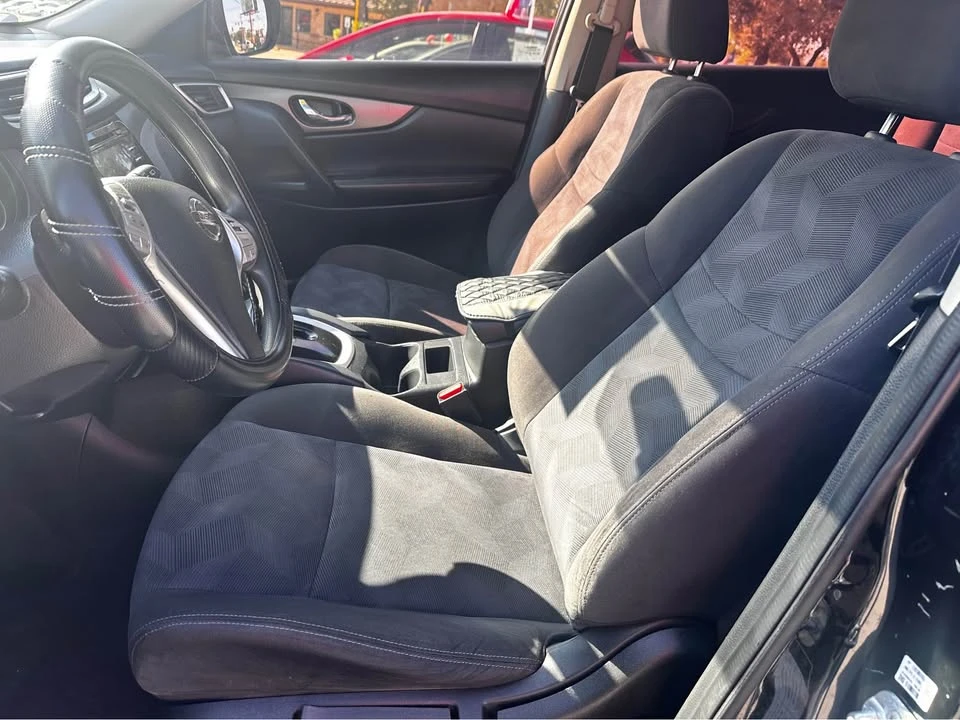 2015 Nissan Rogue - Image 3 of 3