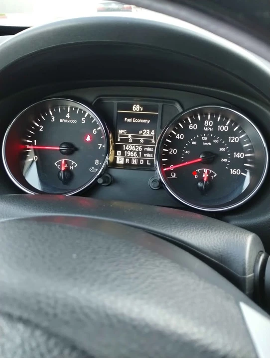 2015 Nissan Rogue - Image 13 of 18