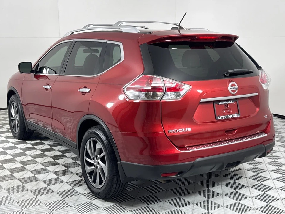 2015 Nissan Rogue - Image 6 of 12