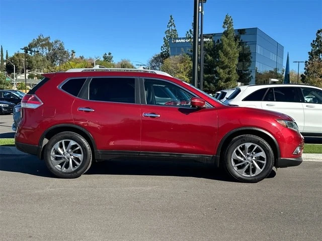 2015 Nissan Rogue - Image 2 of 12