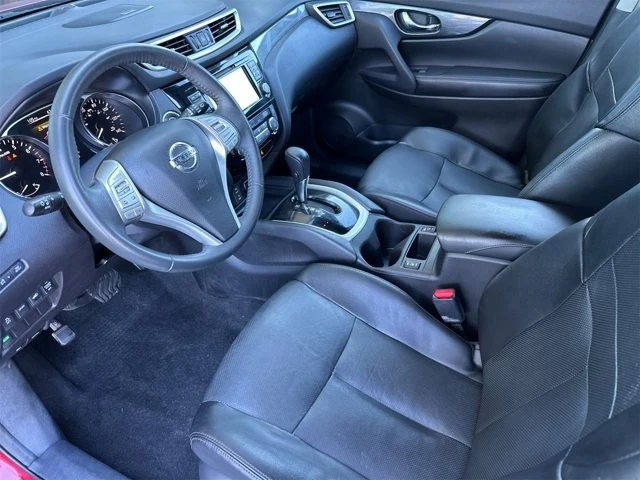 2015 Nissan Rogue - Image 10 of 12