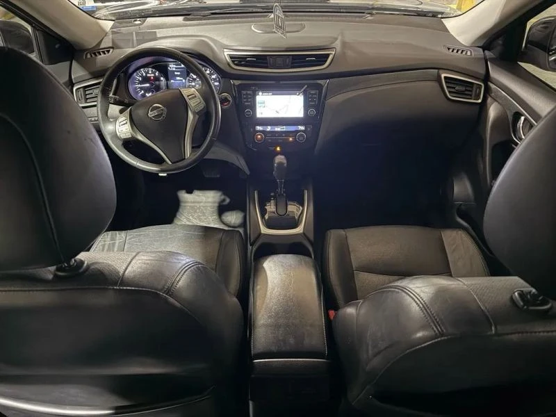 2015 Nissan Rogue - Image 8 of 12