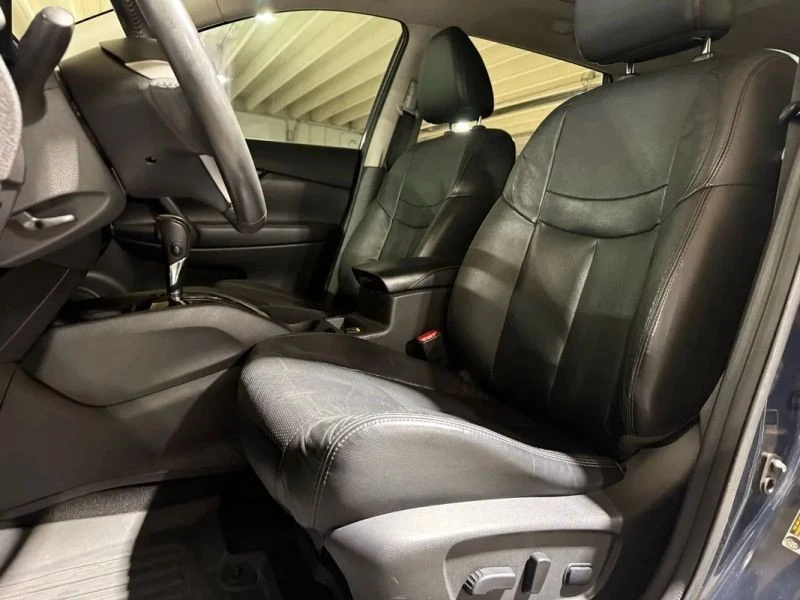 2015 Nissan Rogue - Image 9 of 12