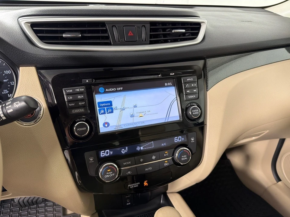 2015 Nissan Rogue - Image 17 of 21