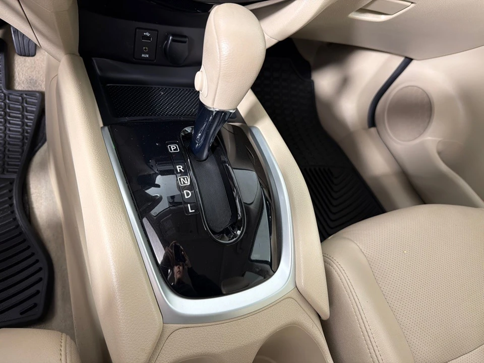 2015 Nissan Rogue - Image 19 of 21