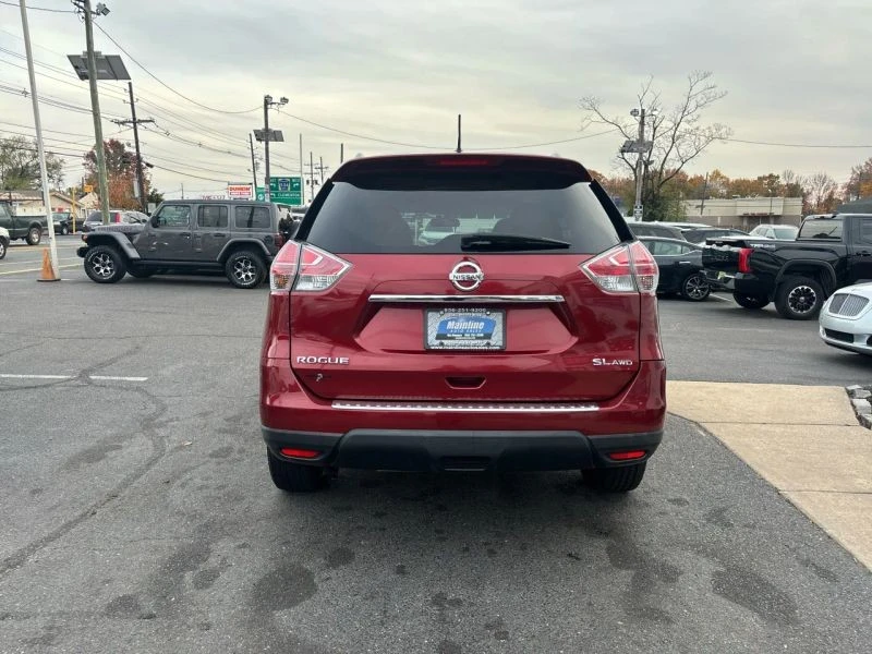 2015 Nissan Rogue - Image 7 of 12