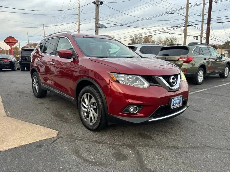 2015 Nissan Rogue - Image 10 of 12