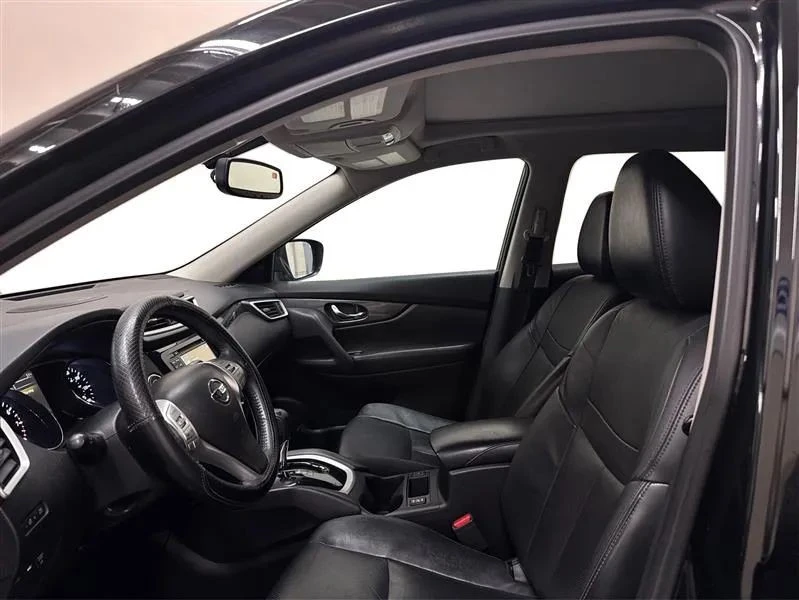 2015 Nissan Rogue - Image 9 of 12