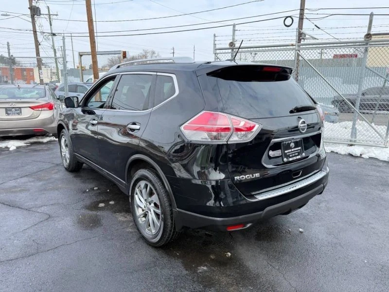 2015 Nissan Rogue - Image 4 of 12