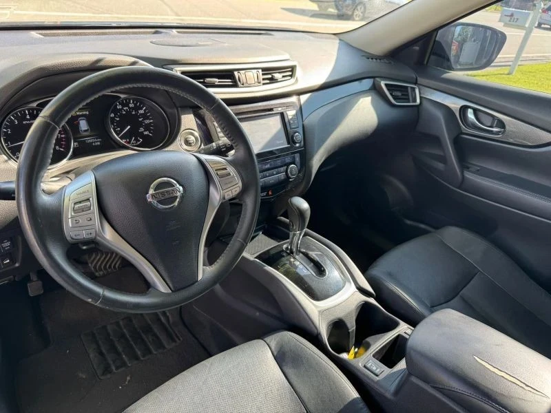2015 Nissan Rogue - Image 8 of 12