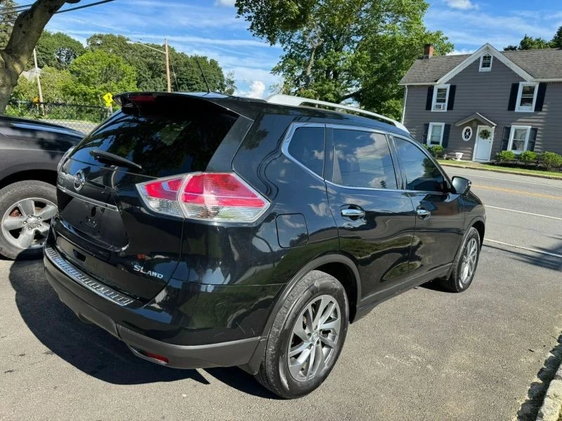 2015 Nissan Rogue - Image 4 of 12