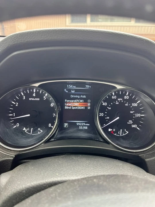 2015 Nissan Rogue - Image 18 of 20
