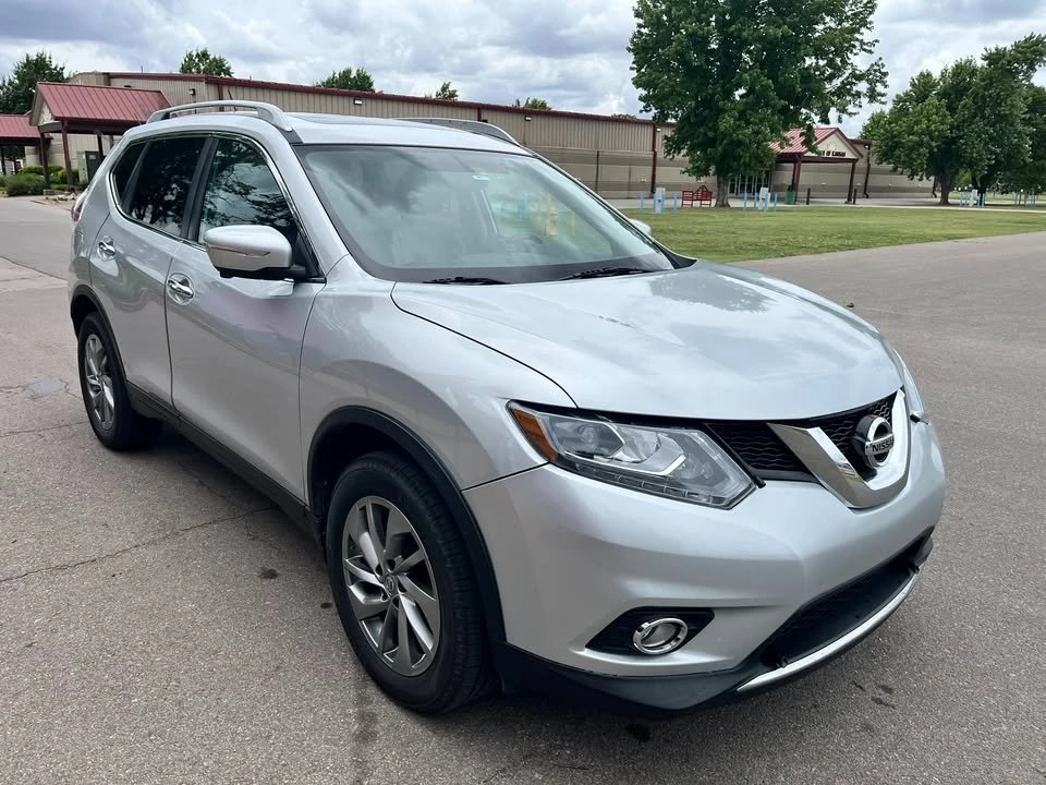 2015 Nissan Rogue - Image 3 of 20