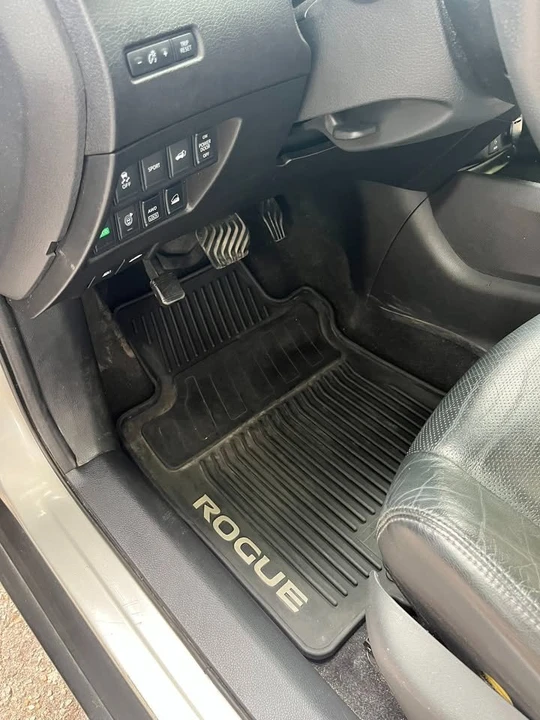 2015 Nissan Rogue - Image 12 of 20