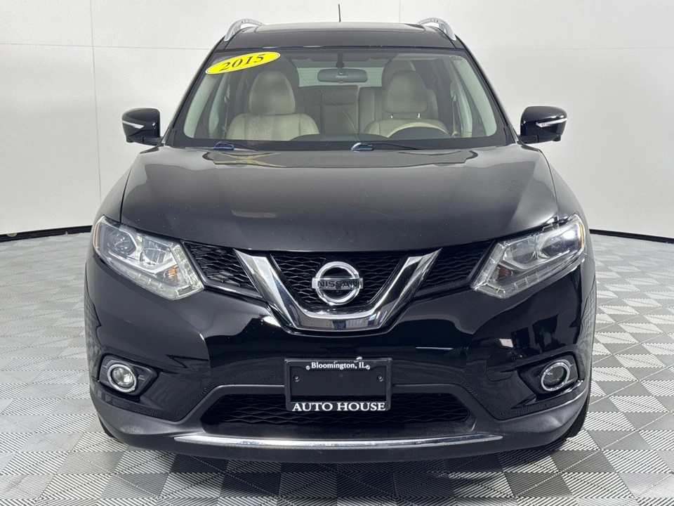 2015 Nissan Rogue - Image 11 of 12
