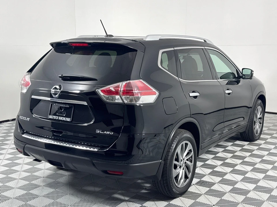 2015 Nissan Rogue - Image 5 of 12