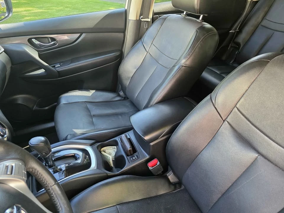 2015 Nissan Rogue - Image 8 of 8