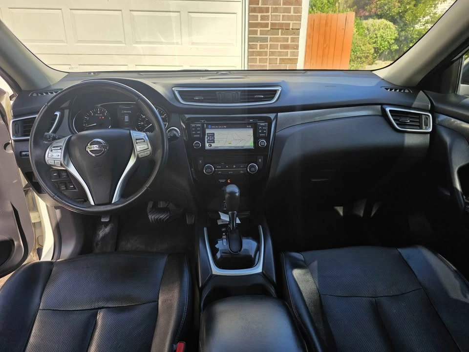 2015 Nissan Rogue - Image 7 of 8