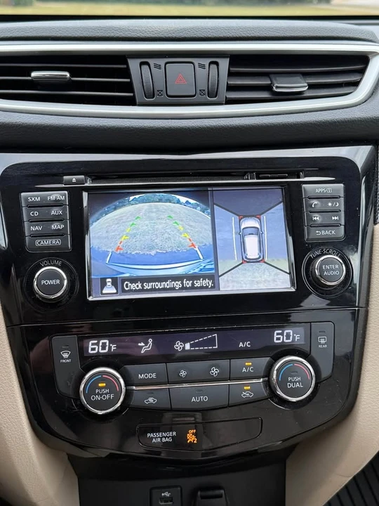 2015 Nissan Rogue - Image 4 of 19