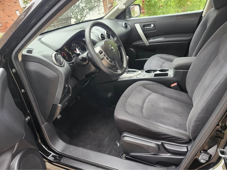 2015 Nissan Rogue - Image 8 of 16