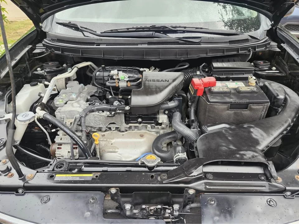 2015 Nissan Rogue - Image 12 of 16